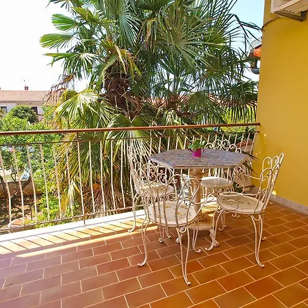 Gæstehus Ana 920 Fažana